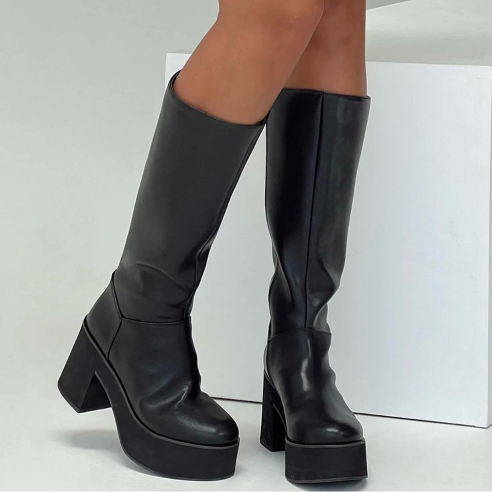 NWT MOXIE KNEE HIGH BOOTS BLACK: Princess polly